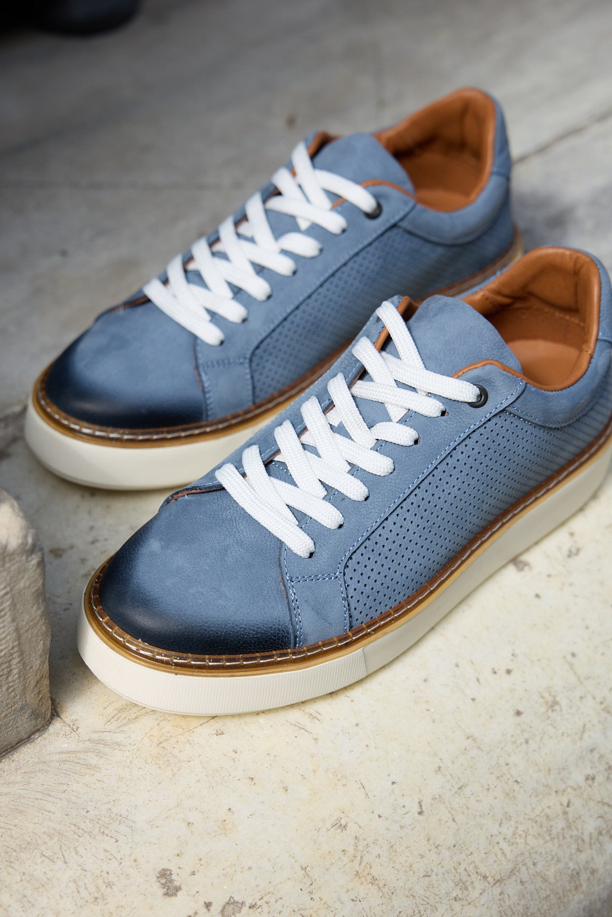 LUZERO MAVİ NUBUK %100 HAKİKİ DERİ DELİKLİ ERKEK SNEAKER AYAKKABI