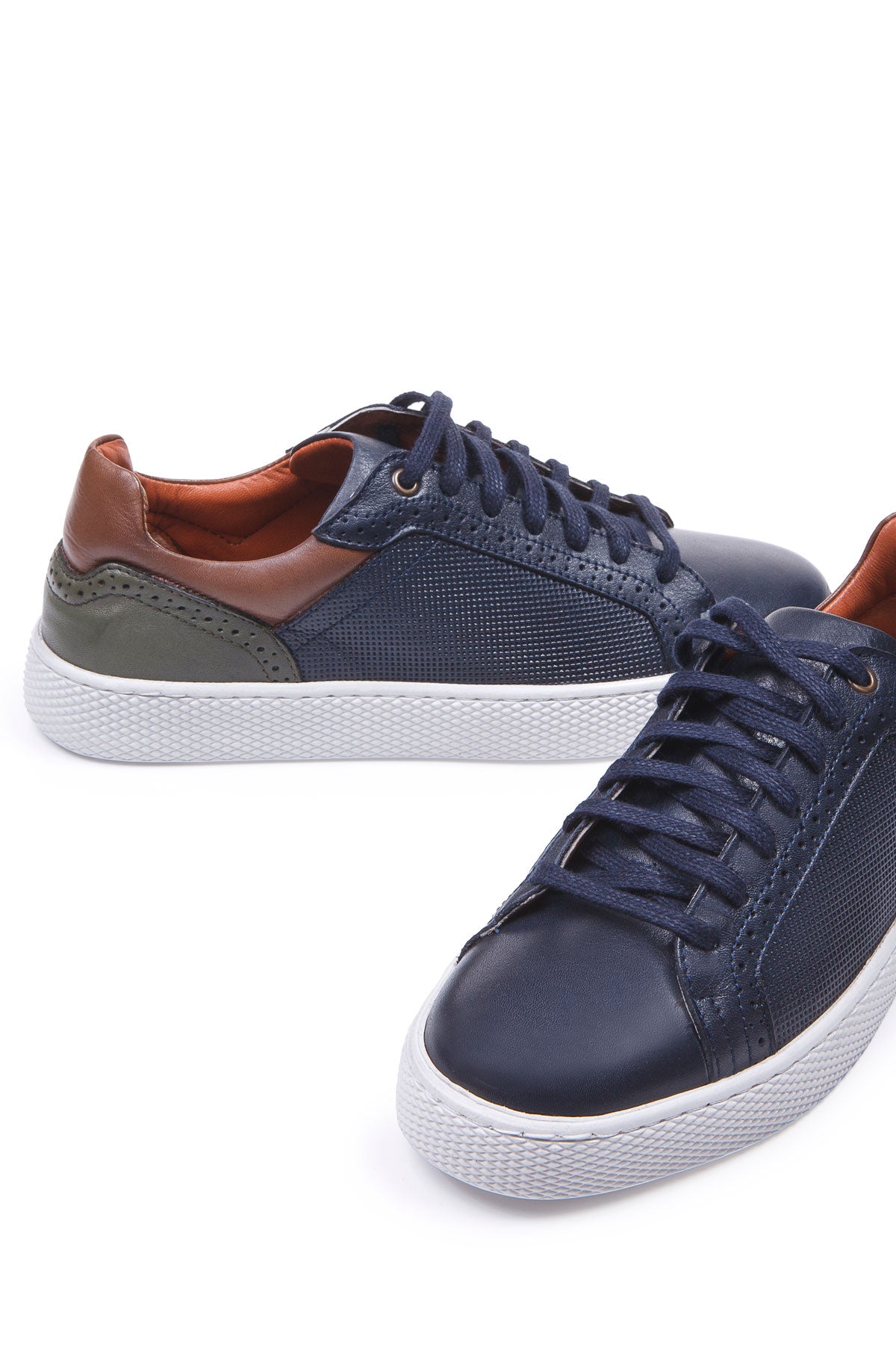 TİTAN LACİVERT BAĞCIKLI DERİ ERKEK SNEAKER AYAKKABI