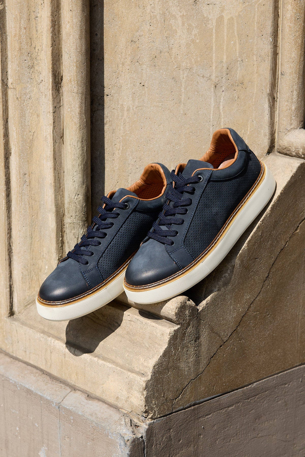 LUZERO LACİVERT NUBUK %100 HAKİKİ DERİ DELİKLİ ERKEK SNEAKER AYAKKABI