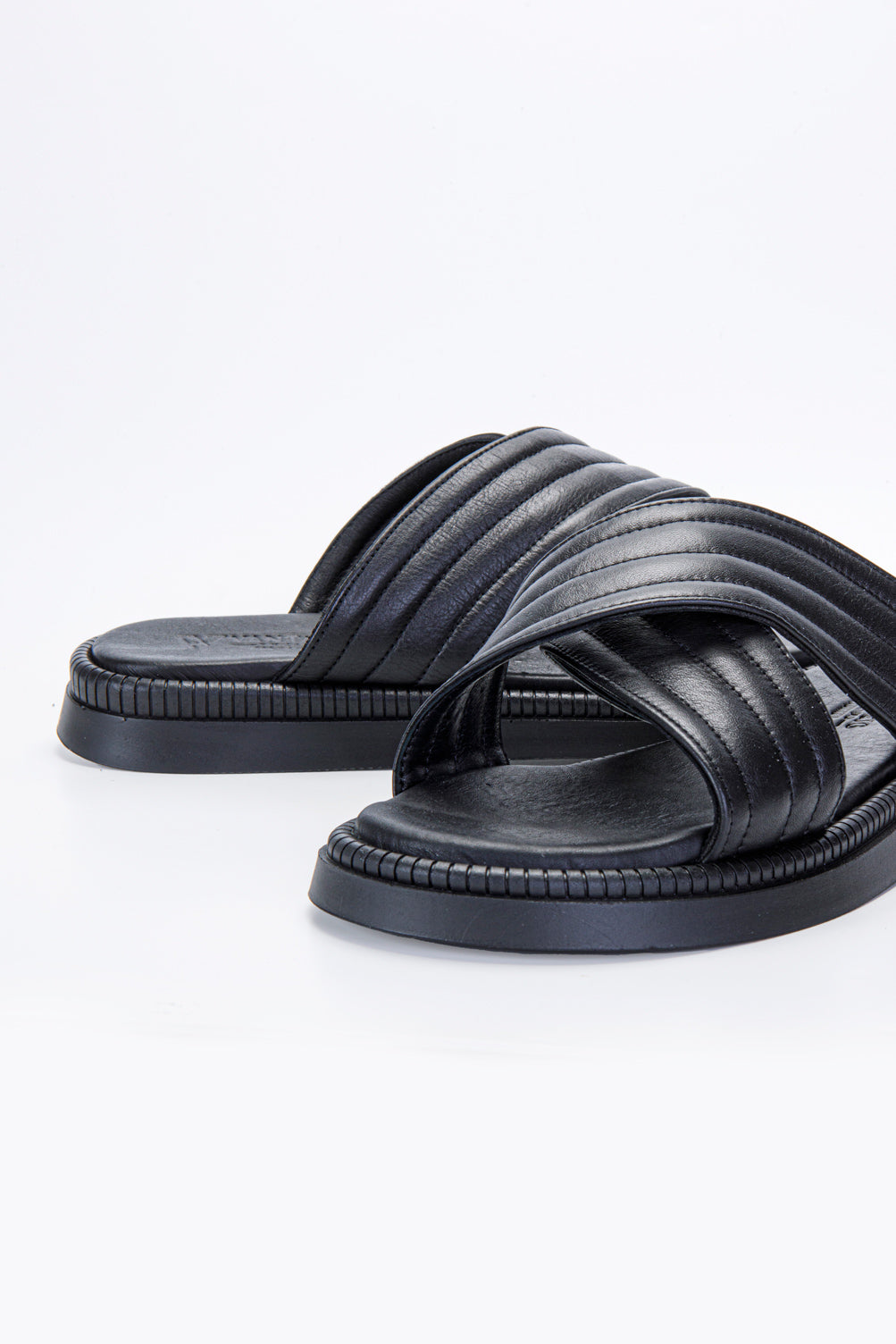 TREVO SİYAH % 100 HAKİKİ DERİ ERKEK TERLİK