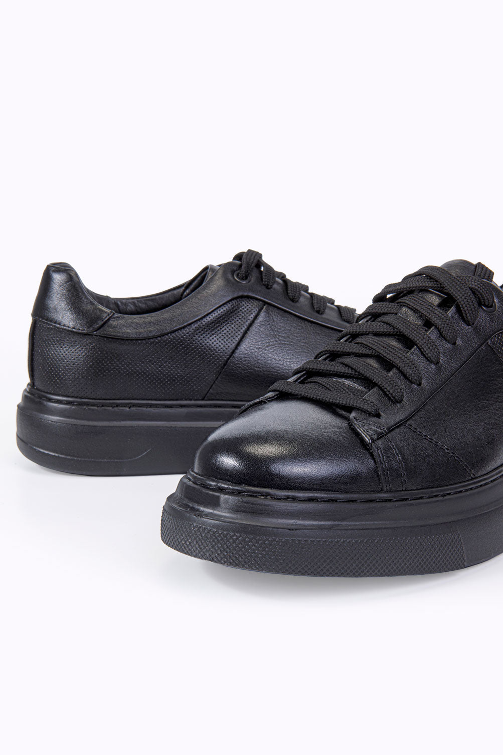 VOLT SİYAH % 100 HAKİKİ DERİ ERKEK SNEAKER AYAKKABI