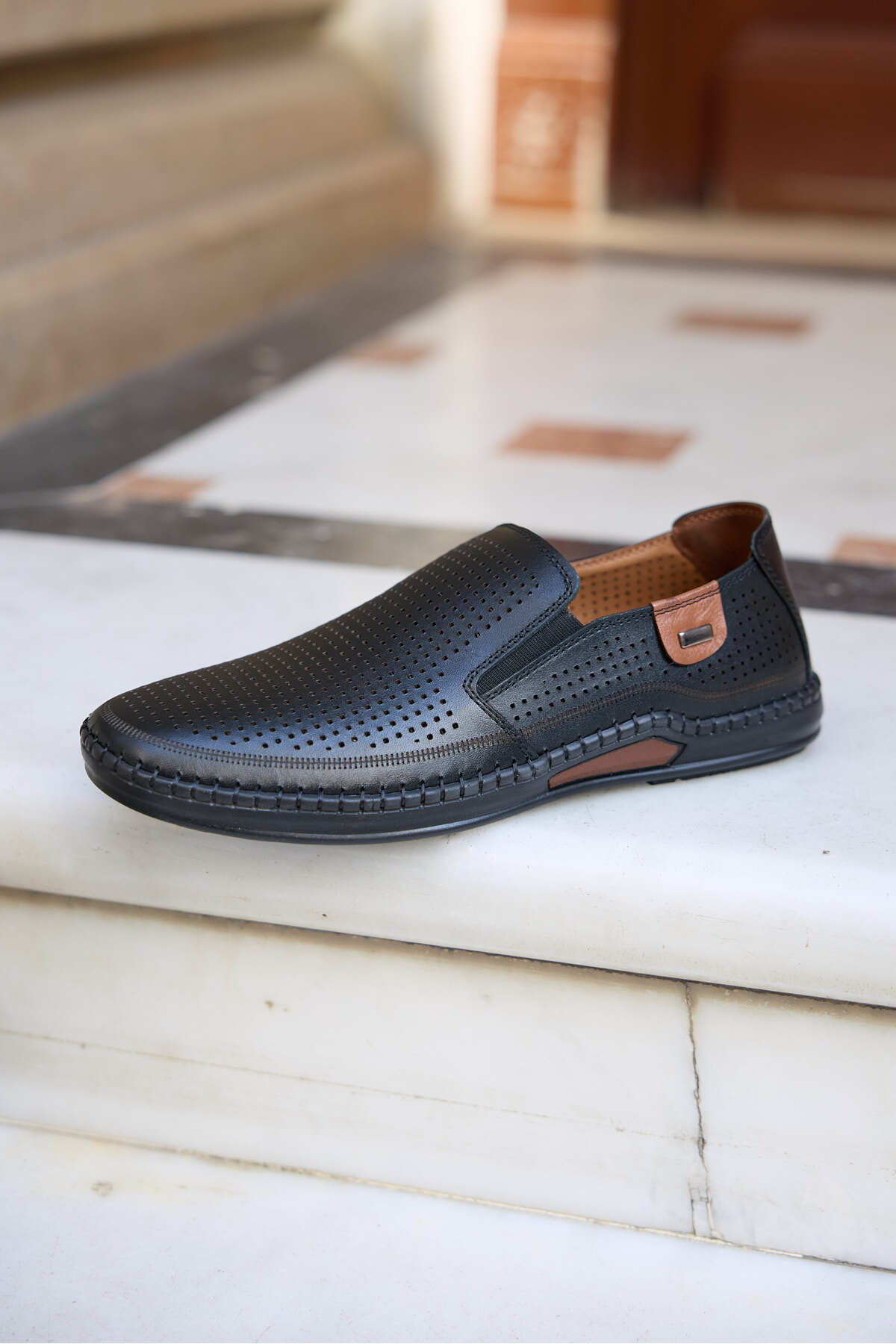 Apex Siyah Deri Delikli Comfort Erkek Ayakkabı